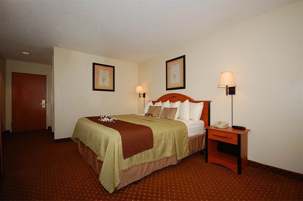 Baymont By Wyndham Hinesville Fort Stewart Area Eksteriør billede
