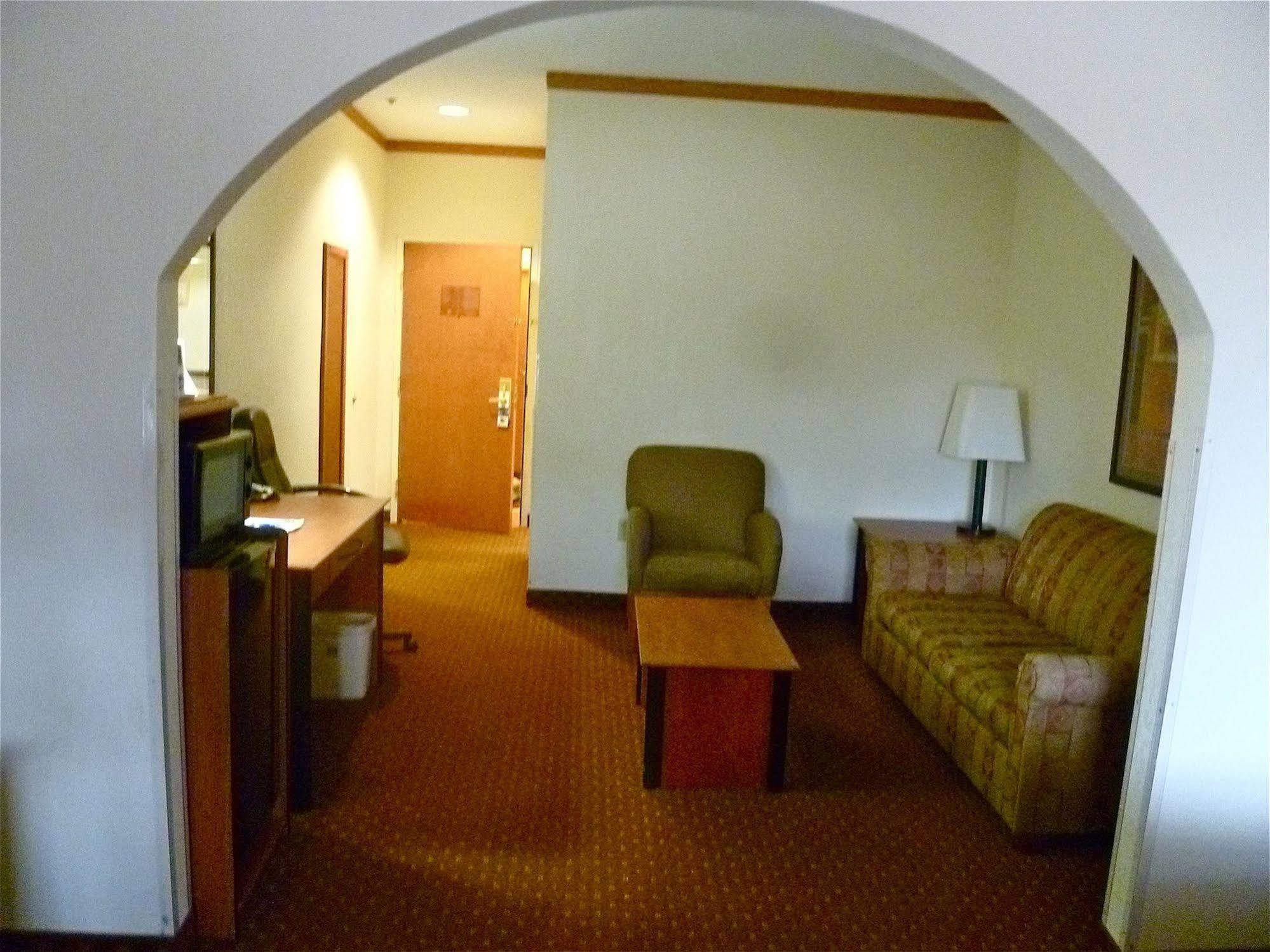 Baymont By Wyndham Hinesville Fort Stewart Area Eksteriør billede
