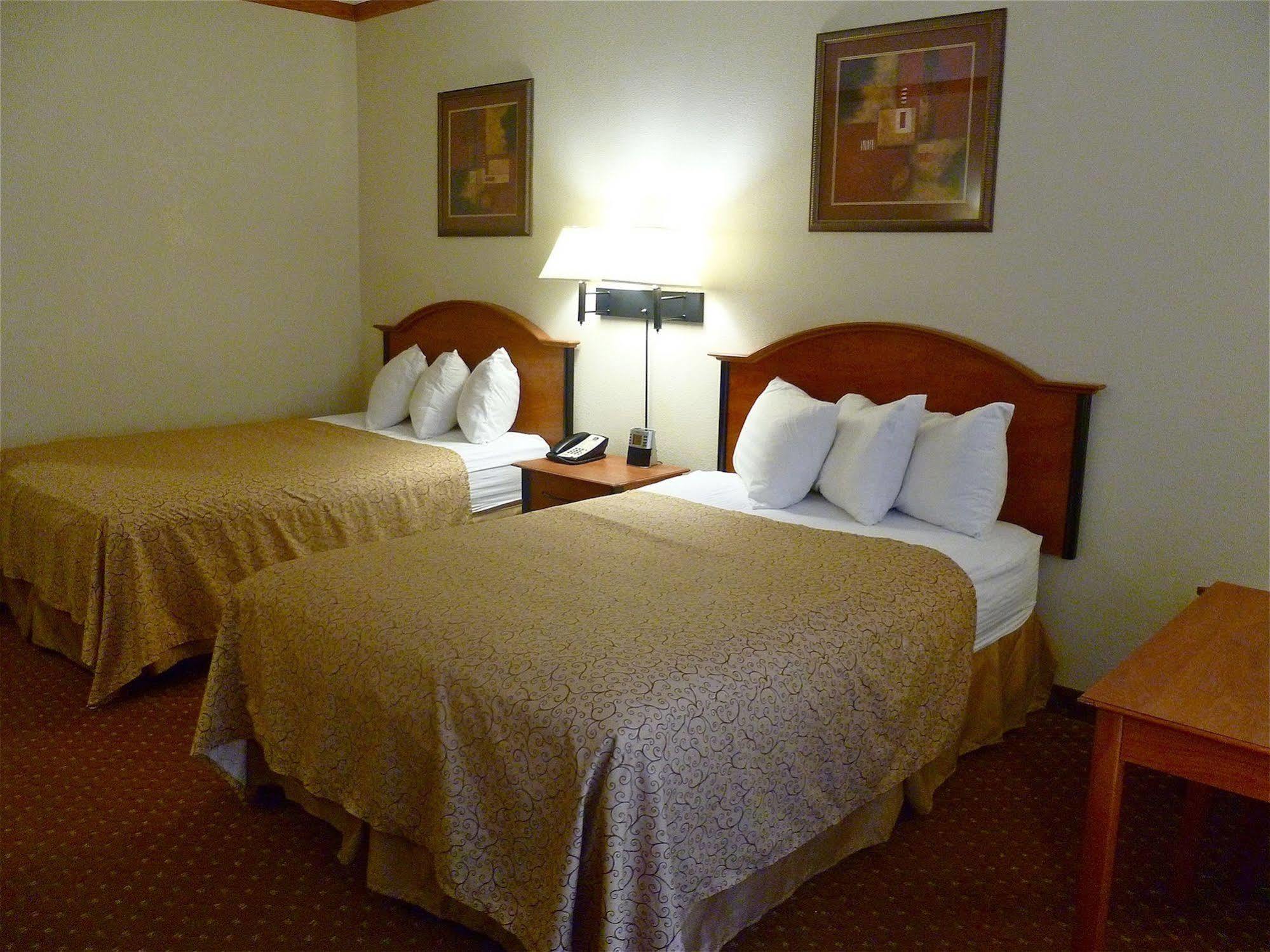 Baymont By Wyndham Hinesville Fort Stewart Area Eksteriør billede